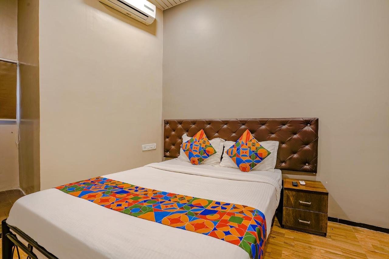 Fabexpress Comfort Stay - Nr Mumbai International Airport Dış mekan fotoğraf